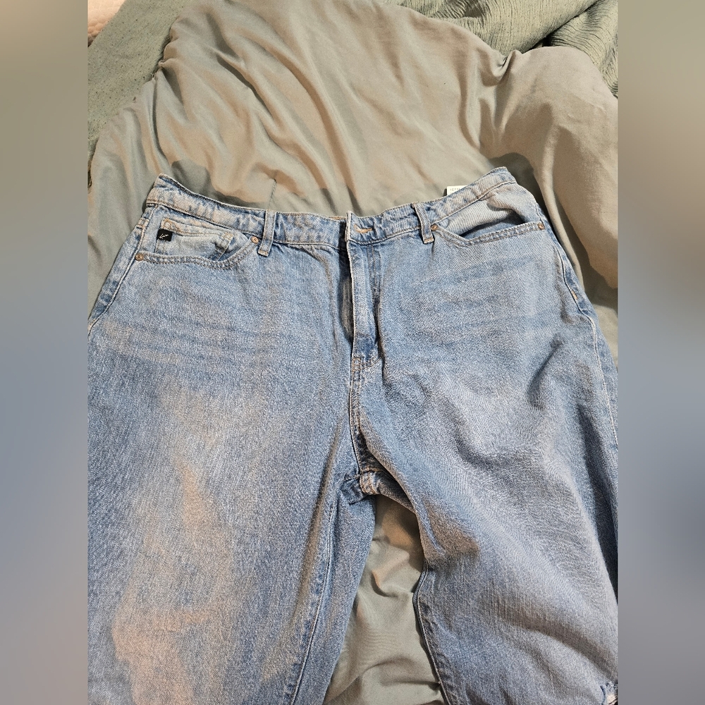KanCan Women's Light Blue Jeans Size 31/15